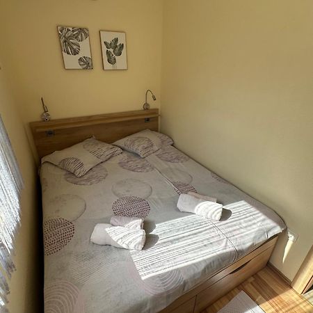 Apartmani Dora I Kati Orebić Extérieur photo