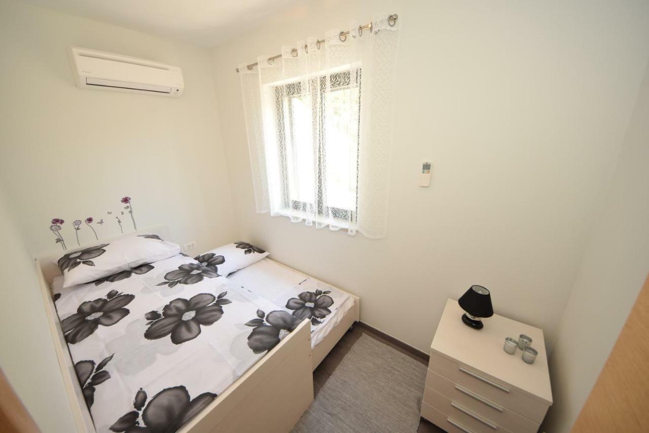 Apartmani Dora I Kati Orebić Extérieur photo