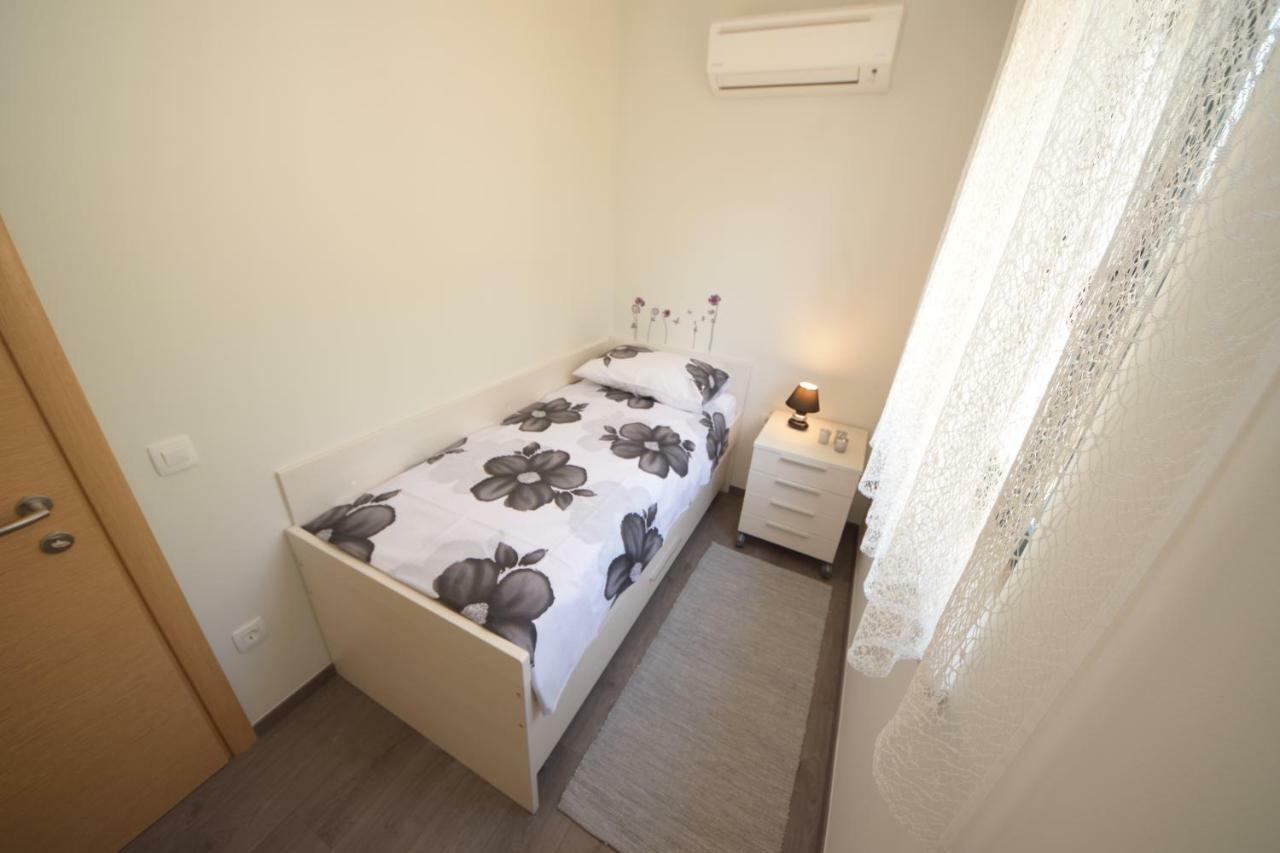 Apartmani Dora I Kati Orebić Extérieur photo